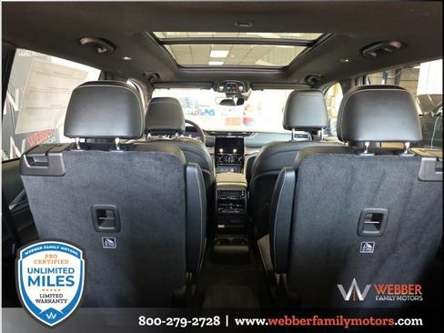 New 2025 Jeep Grand Cherokee L Overland w/ Trailer Tow Package AWD/4WD image 9