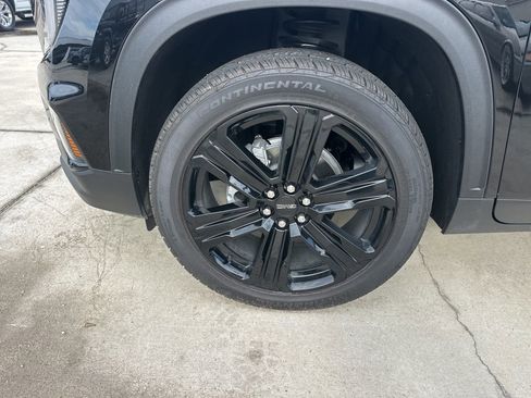 Used 2026 GMC Acadia Elevation w/ Black Edition FWD image 7