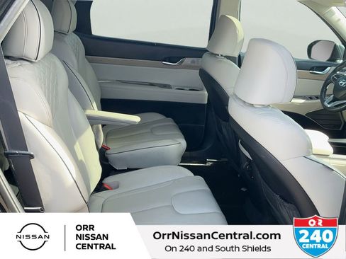 Used 2022 Hyundai Palisade Limited AWD/4WD image 12