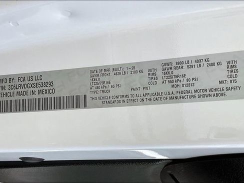 New 2025 RAM ProMaster 2500 w/ Quick Order Package 22G SLT image 12