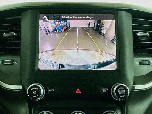 Used 2019 RAM 1500 Big Horn image 15