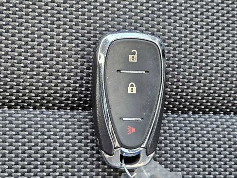 Used 2020 Chevrolet Traverse LS image 34