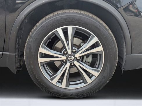 Used 2018 Nissan Rogue SL w/ Premium Package image 11