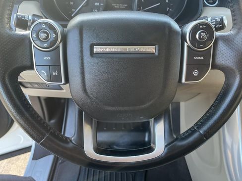 Used 2017 Land Rover Range Rover Sport HSE image 16