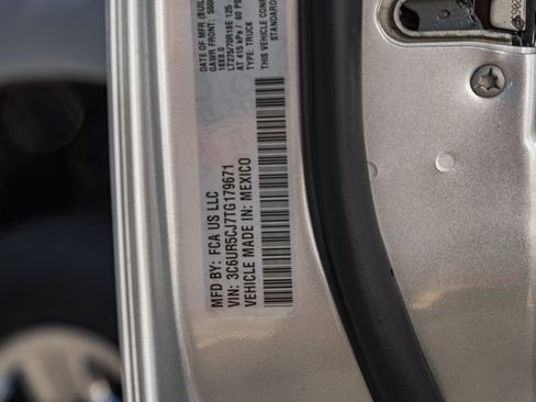 New 2026 RAM 2500 Tradesman w/ Chrome Appearance Group image 37