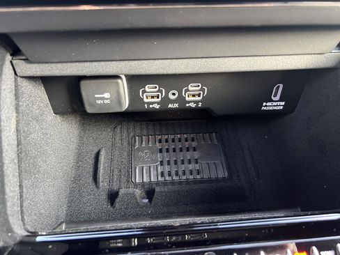 New 2026 Jeep Grand Wagoneer Summit image 23