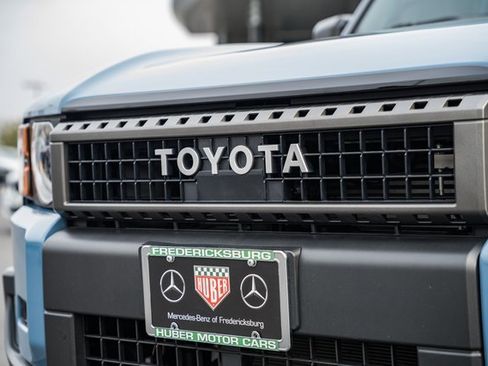 Used 2024 Toyota Land Cruiser image 12