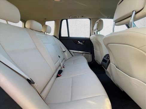 Used 2013 Mercedes-Benz GLK 350 4MATIC image 19