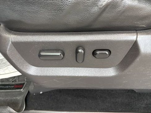 Used 2016 Ford F350 Lariat w/ Lariat Ultimate Package image 19