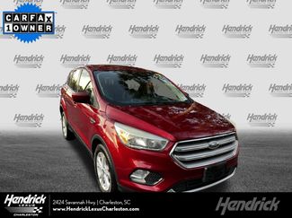 Used 2017 Ford Escape SE video 1