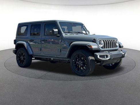 Used 2025 Jeep Wrangler Unlimited Sahara w/ Safety Group image 8