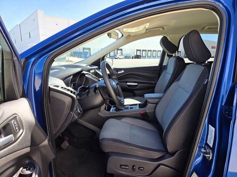 Used 2018 Ford Escape SE w/ SE Sync 3 Package FWD image 12
