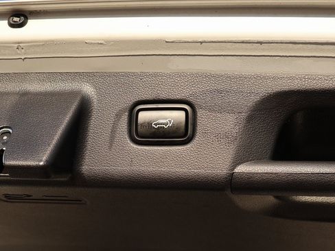 Used 2023 Hyundai Palisade Limited image 17