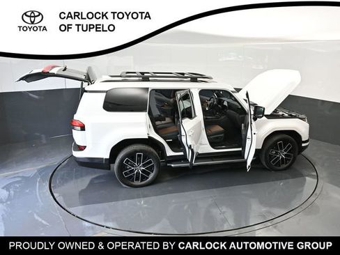 Used 2024 Lexus GX 550 w/ Accessory Package (Z1) AWD/4WD image 71
