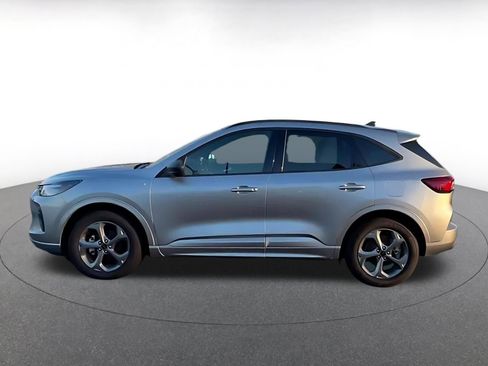 Used 2023 Ford Escape ST-Line image 9