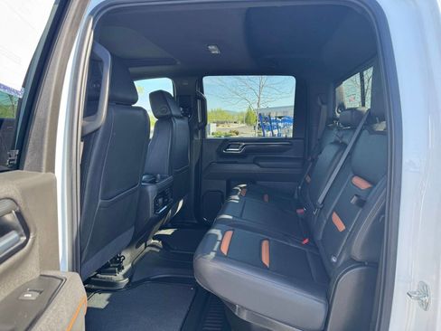 Used 2025 GMC Sierra 3500 AT4 w/ AT4 Premium Plus Package AWD/4WD image 30