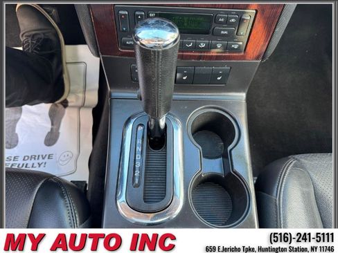 Used 2010 Ford Explorer Limited image 18