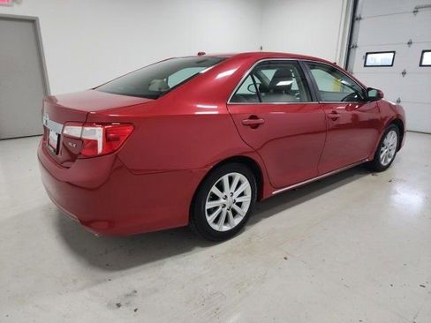 Used 2014 Toyota Camry XLE image 14