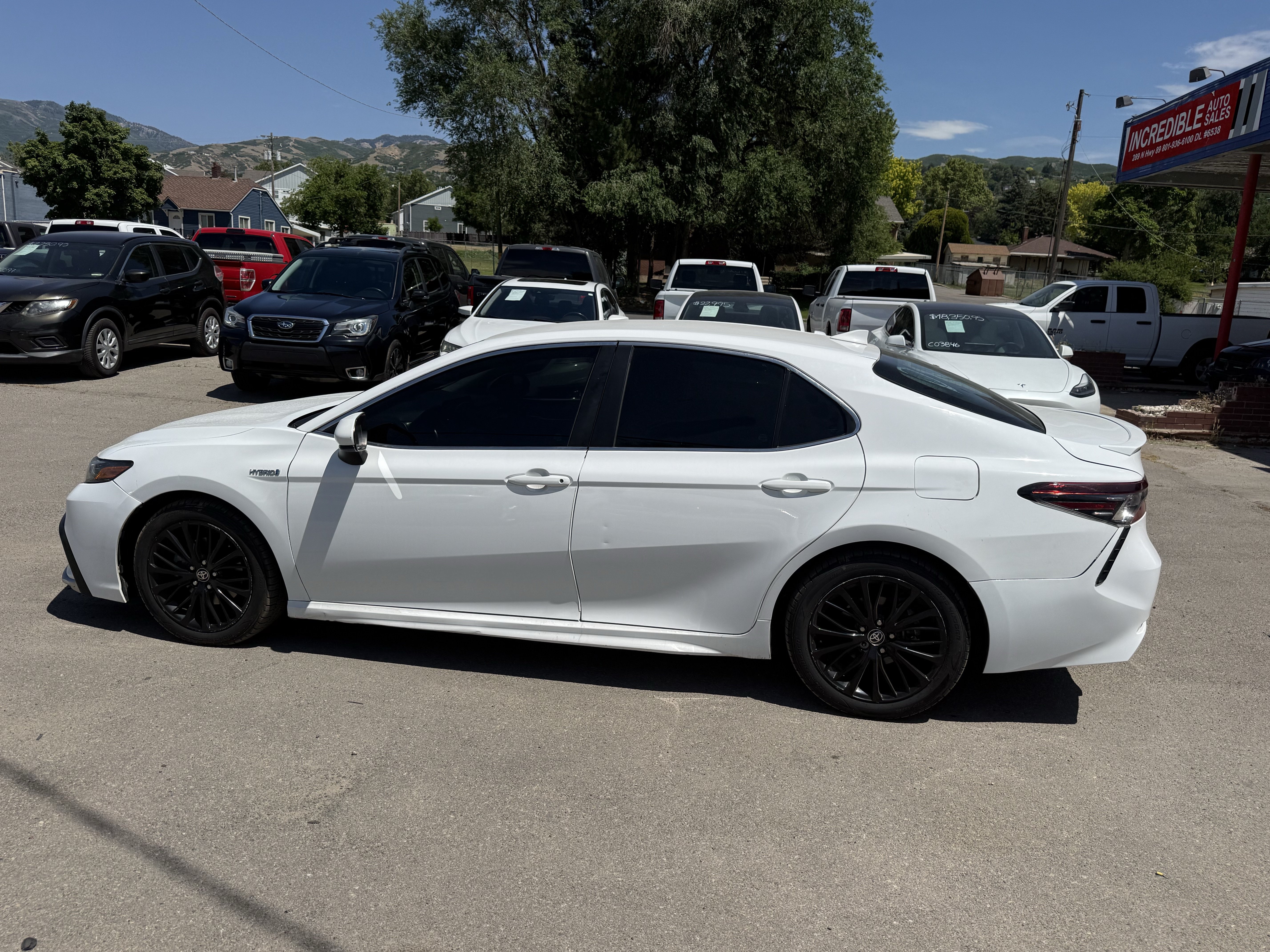 Used 2021 Toyota Camry SE FWD image 7
