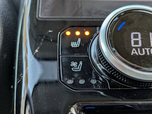 Used 2024 Toyota Highlander Platinum image 25