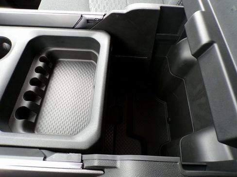 New 2025 RAM 2500 Big Horn image 25