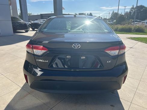 Used 2023 Toyota Corolla LE image 6