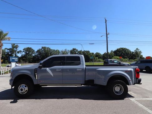 Certified 2024 Ford F350 Limited w/ FX4 Off-Road Package AWD/4WD image 8