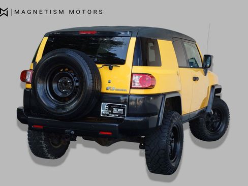 Used 2007 Toyota FJ Cruiser 4WD image 7