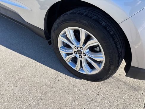 Certified 2024 Ford Edge Titanium AWD/4WD image 8