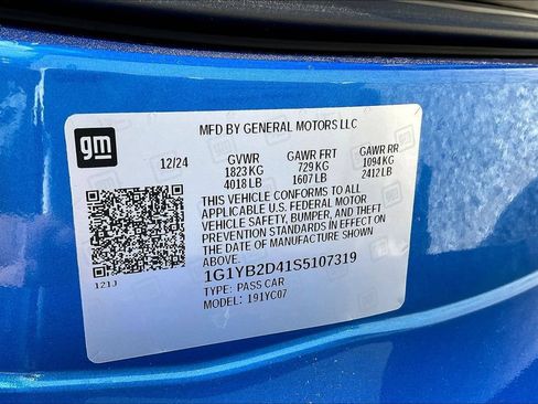 Used 2025 Chevrolet Corvette Stingray Preferred Cpe w/ 2LT RWD image 30