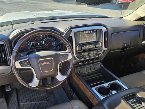 Used 2018 GMC Sierra 1500 SLT image 9