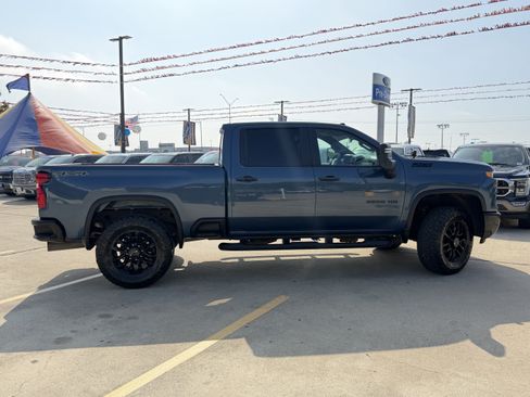Used 2025 Chevrolet Silverado 2500 Custom w/ Custom Value Package AWD/4WD image 6