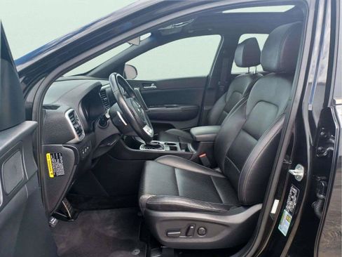 Used 2021 Kia Sportage AWD Nightfall Edition image 9