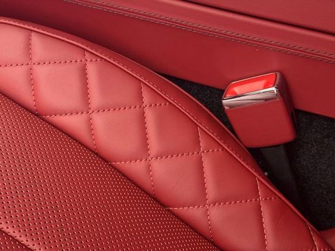 Used 2023 Bentley Continental GT Azure image 9