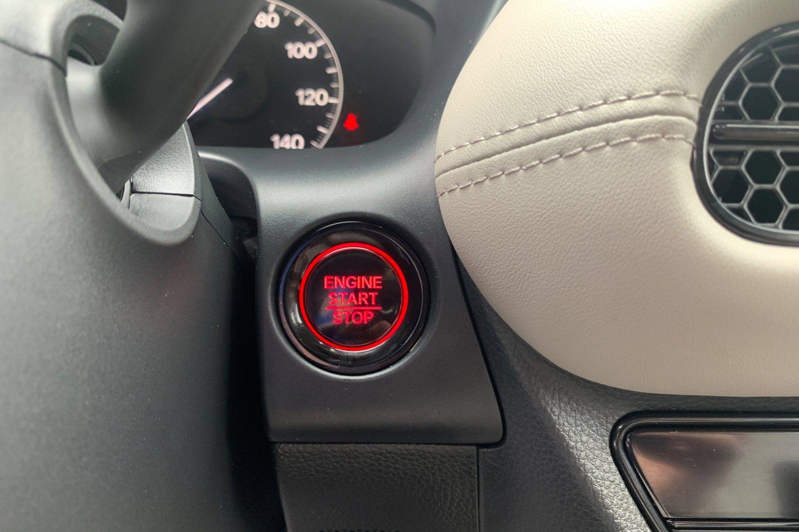 Used 2025 Honda HR-V LX image 27