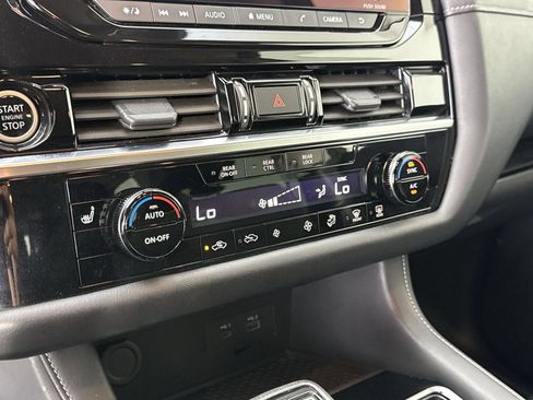 Certified 2024 Nissan Pathfinder SV AWD/4WD image 11
