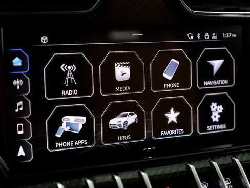 Used 2022 Lamborghini Urus image 24