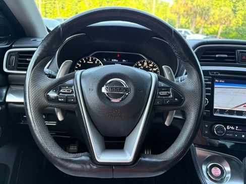 Used 2016 Nissan Maxima SR FWD image 17