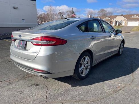 Used 2018 Ford Fusion SE image 48