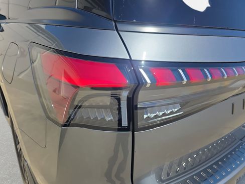 New 2026 INFINITI QX80 4WD w/ Sport Exterior Package image 32