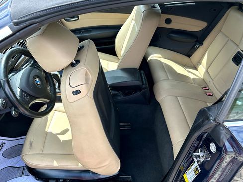 Used 2009 BMW 128i Convertible image 14