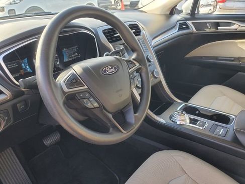 Used 2018 Ford Fusion S image 10