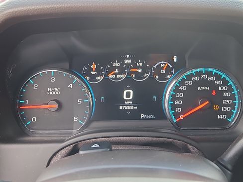 Used 2017 Chevrolet Tahoe LT image 29