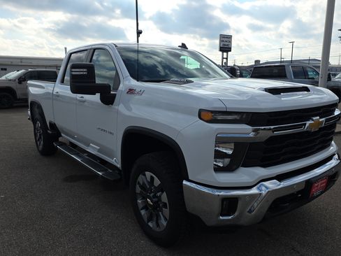 New 2026 Chevrolet Silverado 2500 LT w/ All Star Edition image 2