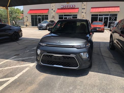 Used 2021 Kia Soul S FWD image 1