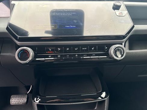 New 2027 Chevrolet Bolt LT w/ Comfort Package FWD image 26