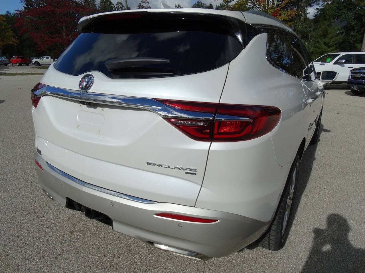 Used 2019 Buick Enclave AWD Premium w/ Experience Buick Package image 12