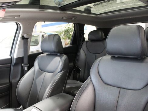 Used 2022 Hyundai Santa Fe Limited image 9