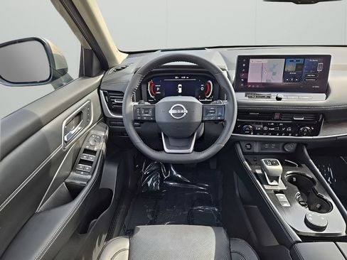 Used 2026 Nissan Rogue Platinum w/ Platinum Premium Package AWD/4WD image 24