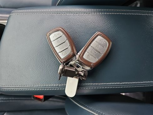 Used 2019 Hyundai Sonata Limited image 37